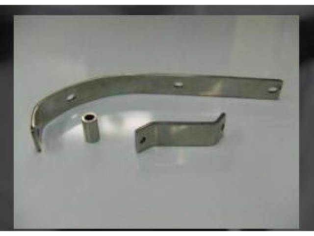 BS043 REAR BUMPER TO CHASSIS BRACKET car set